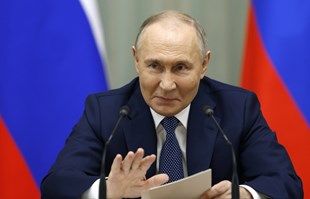 Putin: Zapadni protivnici Rusije pokušali su je uništiti iznutra. Nisu uspjeli