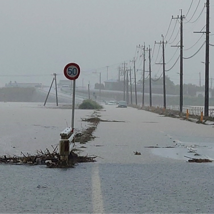 Deseci tisuća evakuirani u Japanu, stižu poplave. "Prijeti smrtonosna opasnost"
