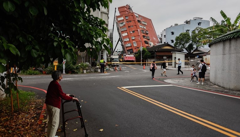Broj mrtvih u tajvanskom potresu popeo se na 13. Stotine zatočene, tisuće ozlijeđene