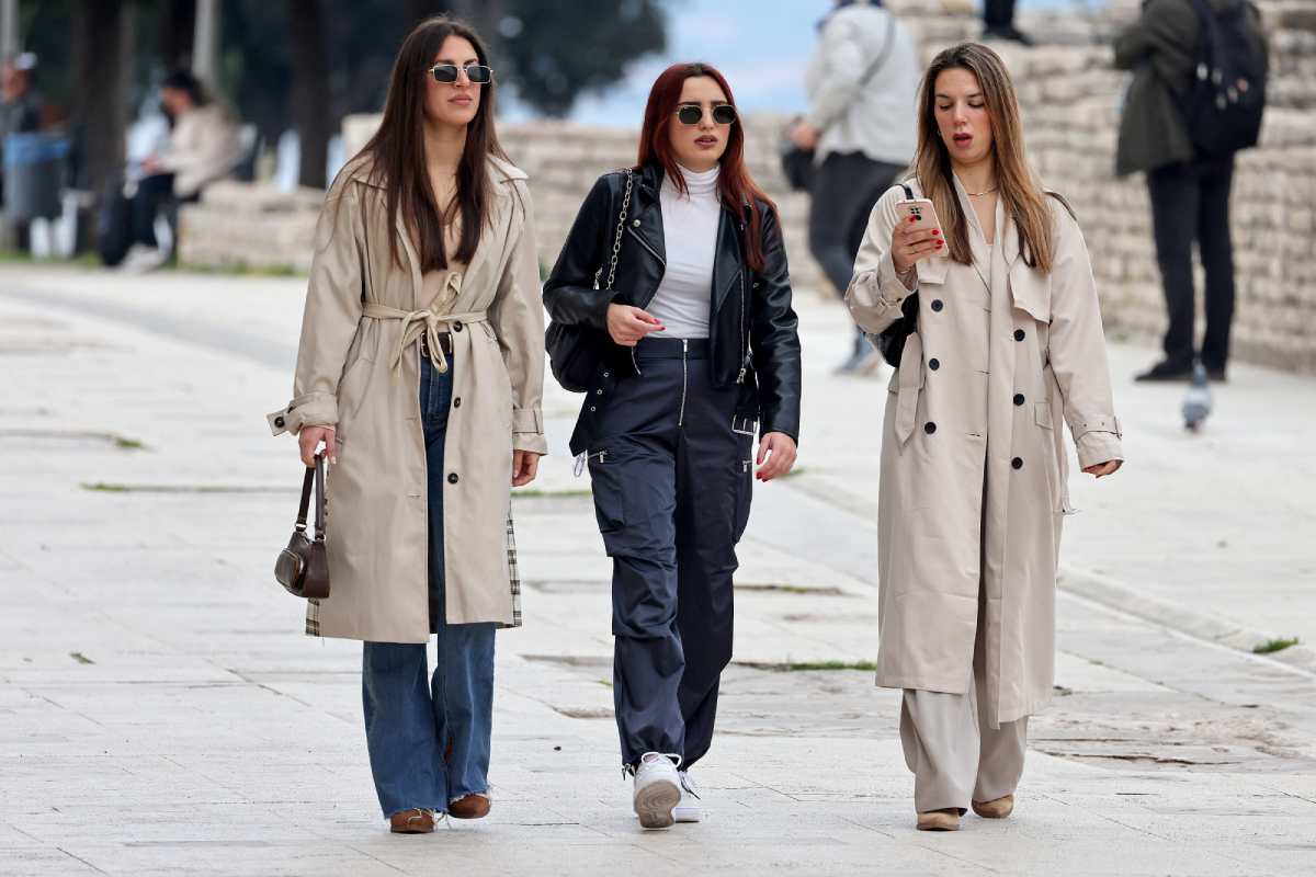 Streetstyle u Zadru: Muškarac u neobičnoj kombinaciji ukrao sve poglede na Kalelargi