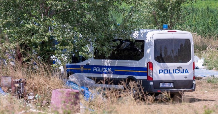 Mladiću iz Sinja policija pronašla više od pola kile marihuane u autu