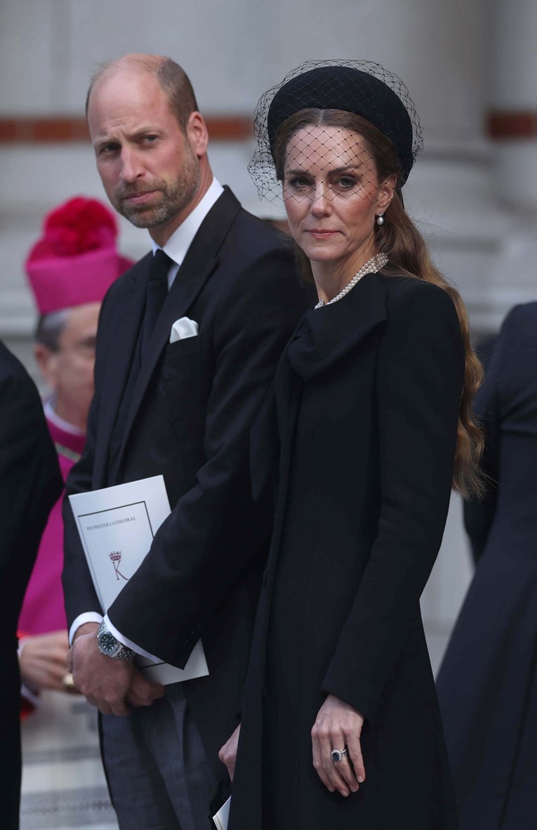 Princ William otkrio kako su odlučili reći djeci da Kate ima rak