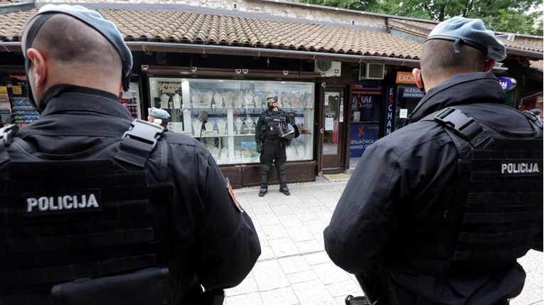 Razbijen lanac krijumčara ljudi u BiH, policija oduzela stotine turskih dokumenata