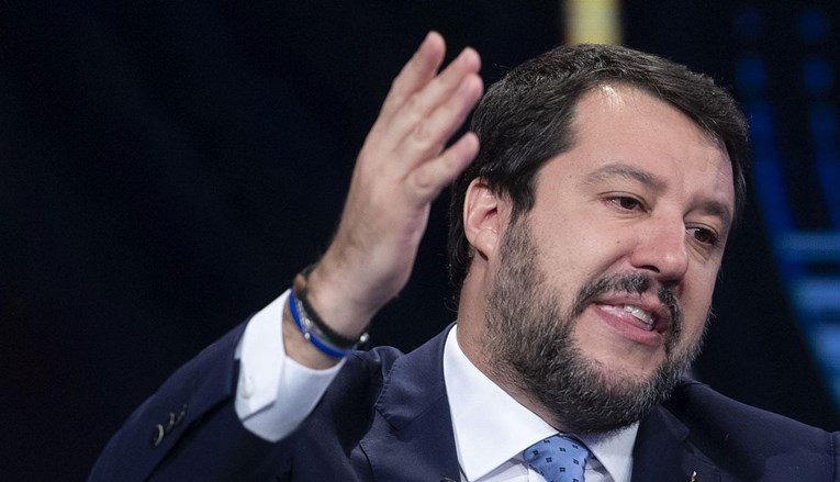 Salviniju prijeti suđenje jer nije dopustio pristajanje broda s migrantima