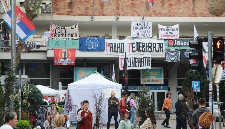 Studenti okončali blokadu RTS-a. Prvog svibnja novi veliki prosvjed u Beogradu