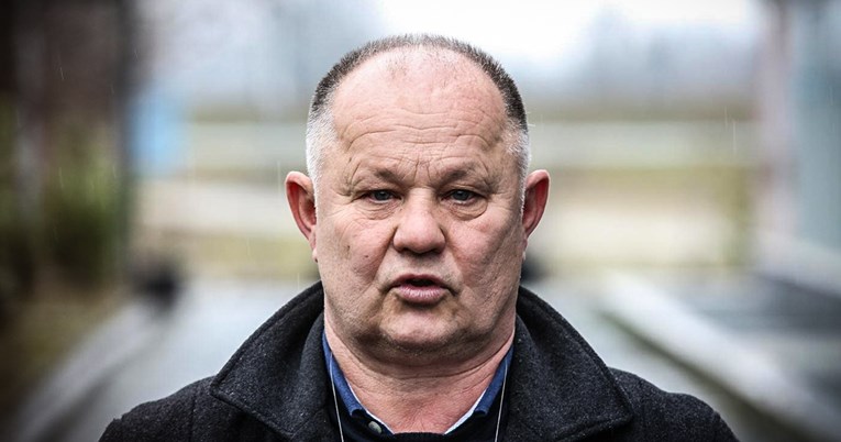 Gradonačelnik bio na sudu. Na telefon rekao: "Na nekom poslu sam u Zagrebu"