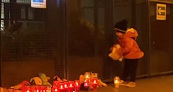 Dirljiva snimka ispred Klaićeve: Djevojčica ostavila igračku za preminulu curicu