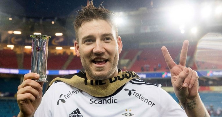 Bendtner: Trudnoj djevojci platio sam operaciju grudi samo da bi šutjela