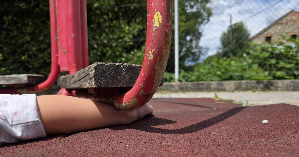 Djetetu noga zaglavila ispod vrtuljka u parku u Bistri, spasili ga vatrogasci