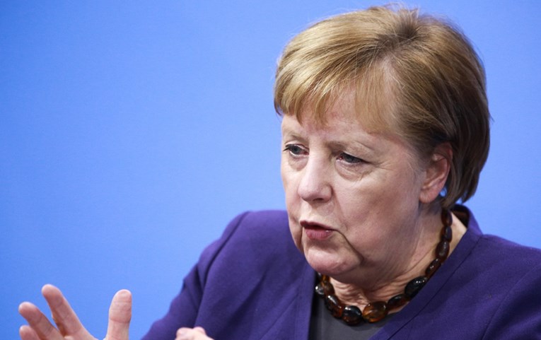 Merkel najavila produljenje mjera u Njemačkoj, bit će u primjeni do iduće godine