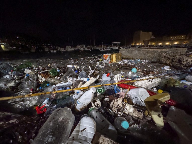 Jadran je zatrpan plastikom