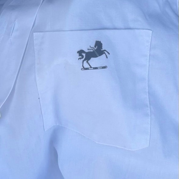 Mislio da je u second handu kupio Ralph Lauren košulju, a onda je pogledao bolje