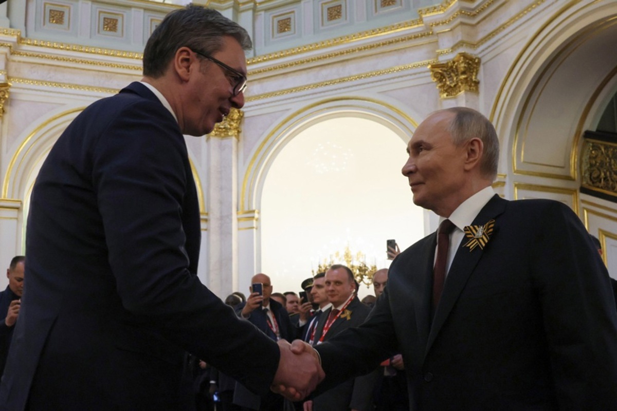 Što ruski mediji pišu o padu Vučića?