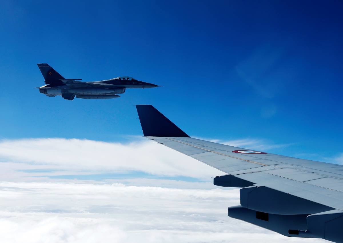 Rumunjska podigla borbene avione F-16 zbog tri zračna cilja