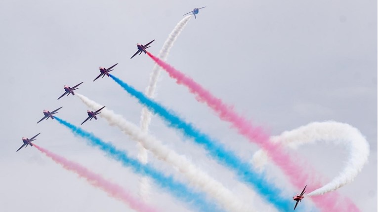 FOTO Krila Oluje i britanski Red Arrows letjeli kod Zadra, prizori su spektakularni