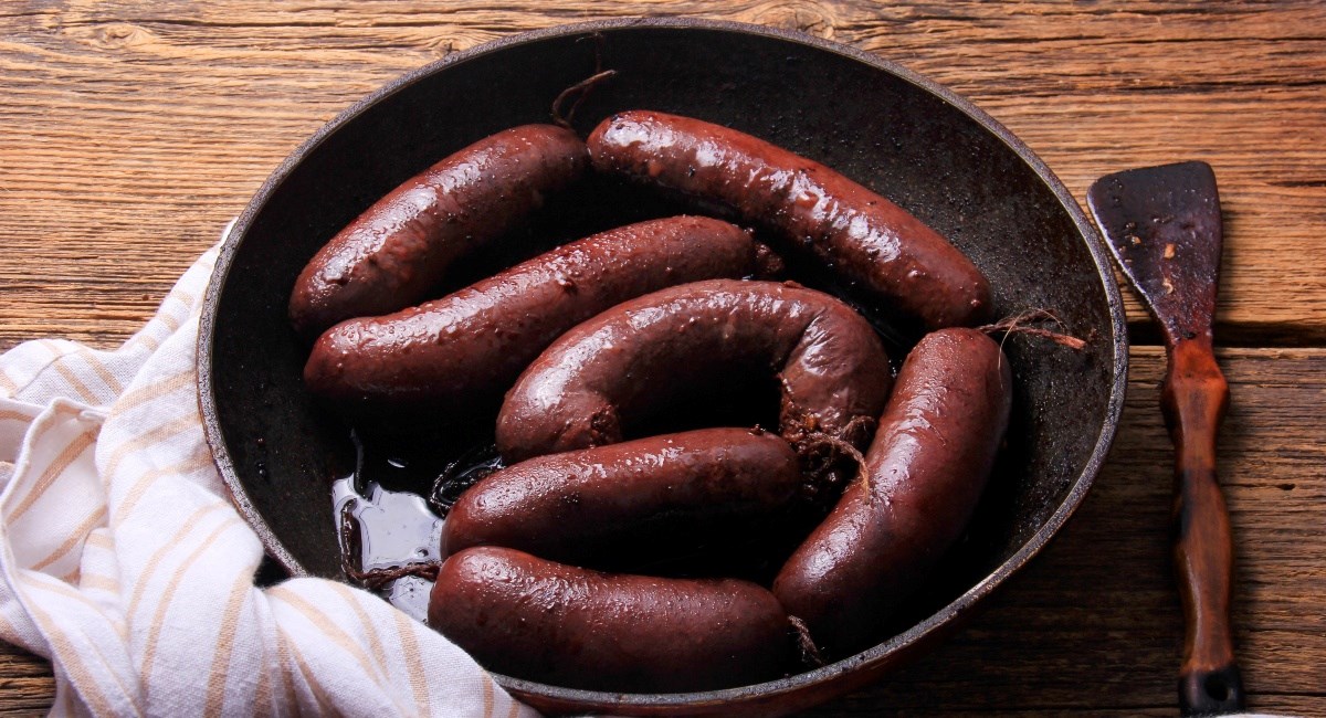 Znate li od čega se zapravo rade krvavice? Evo cijelog procesa