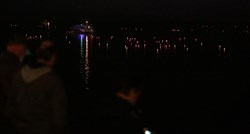Niz Dunav pušteno nekoliko stotina lampiona