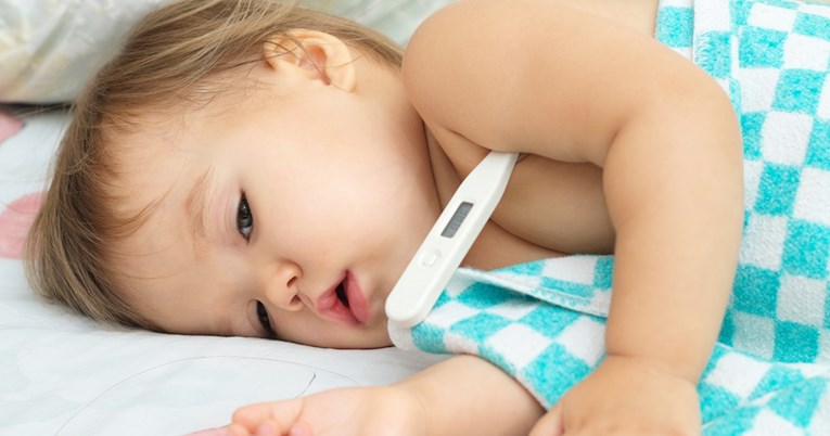 Medicinska sestra upozorava na 4 najveća mita o temperaturi kod djece