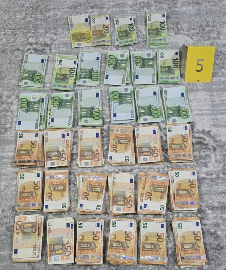 Crnogorka ukrala 70.000 €, dečku kupila Golf 7. Pogledajte gdje je sakrila novac