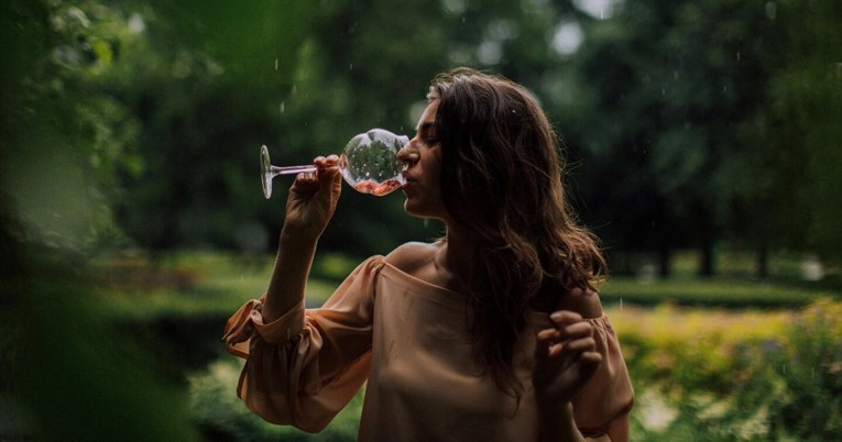 Znanstvenici: Naizgled nezdravo i kontroverzno piće pozitivno utječe na kolesterol