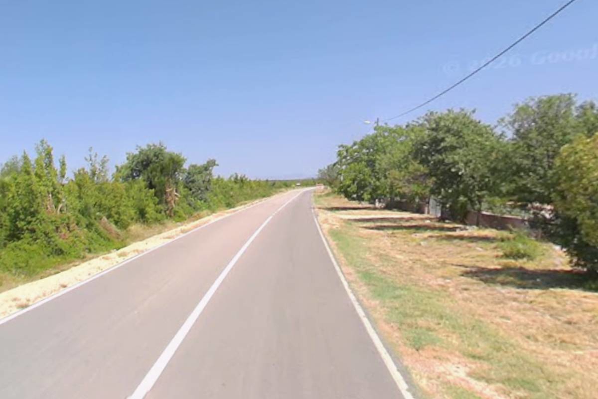 Poduzetnici kod Vodica zatrpavali polje otpadom i azbestom, završili u pritvoru