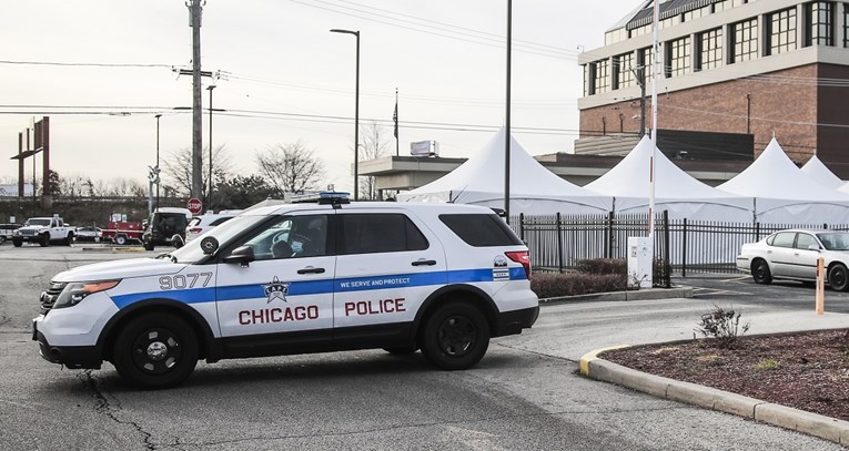 Napadač (27) u Chicagu pucao u kolege. Jedna osoba mrtva, dvoje ranjeno