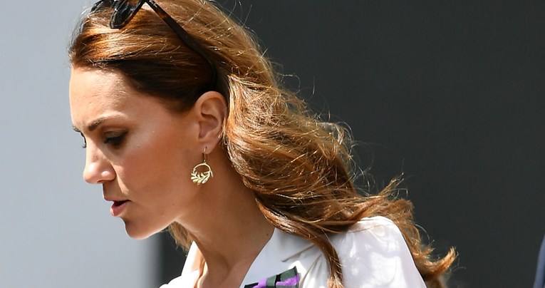 Kate Middleton zablistala na Wimbledonu u savršenoj ljetnoj haljini