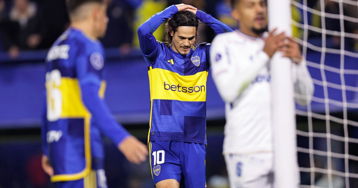 Legenda Argentine: Cavani mora završiti karijeru