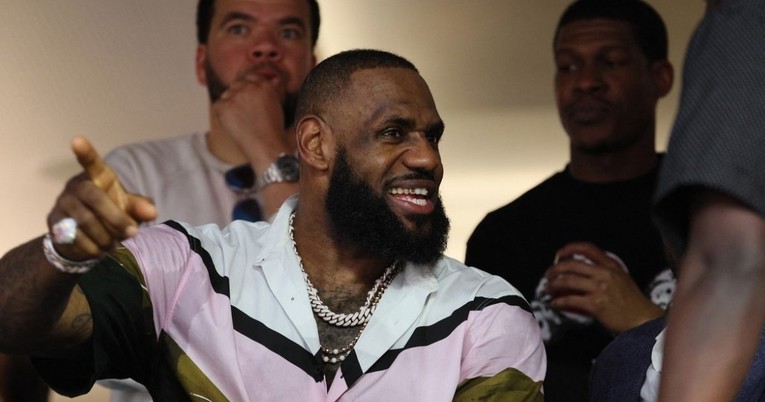 Pogledajte kako se LeBron James razbacao na Super Bowlu: Najbolji šou ikad