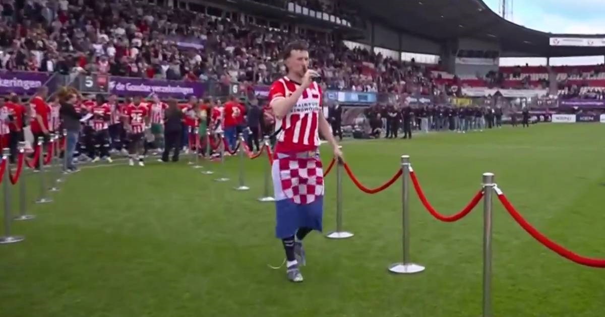 VIDEO Perišić s hrvatskom zastavom i bocom slavi titulu. Komentator: Kako šmekerski