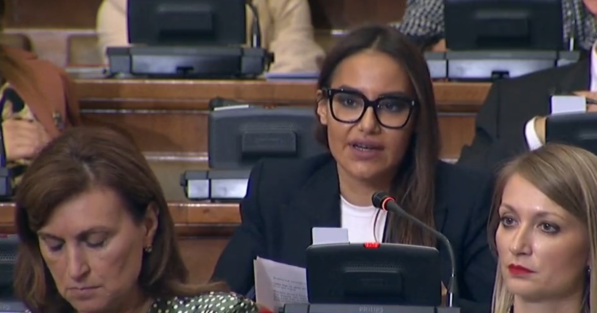 Srpska zastupnica predložila da Vučić bude doživotni predsjednik: "Što je smiješno?"