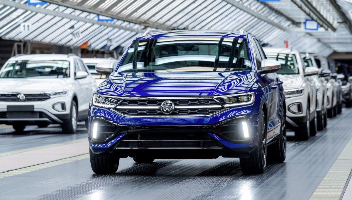 Prodaja u Njemačkoj otkriva nove trendove. VW T-Roc je hit, a hibridi prva opcija