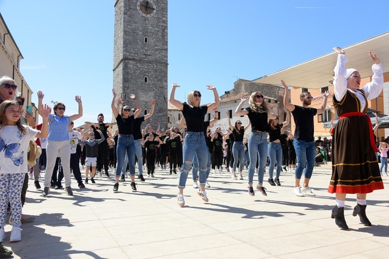 Fanovi Lasagne pripremaju flash mob: "U subotu Hrvatska pleše Rim Tim Tagi Dim"
