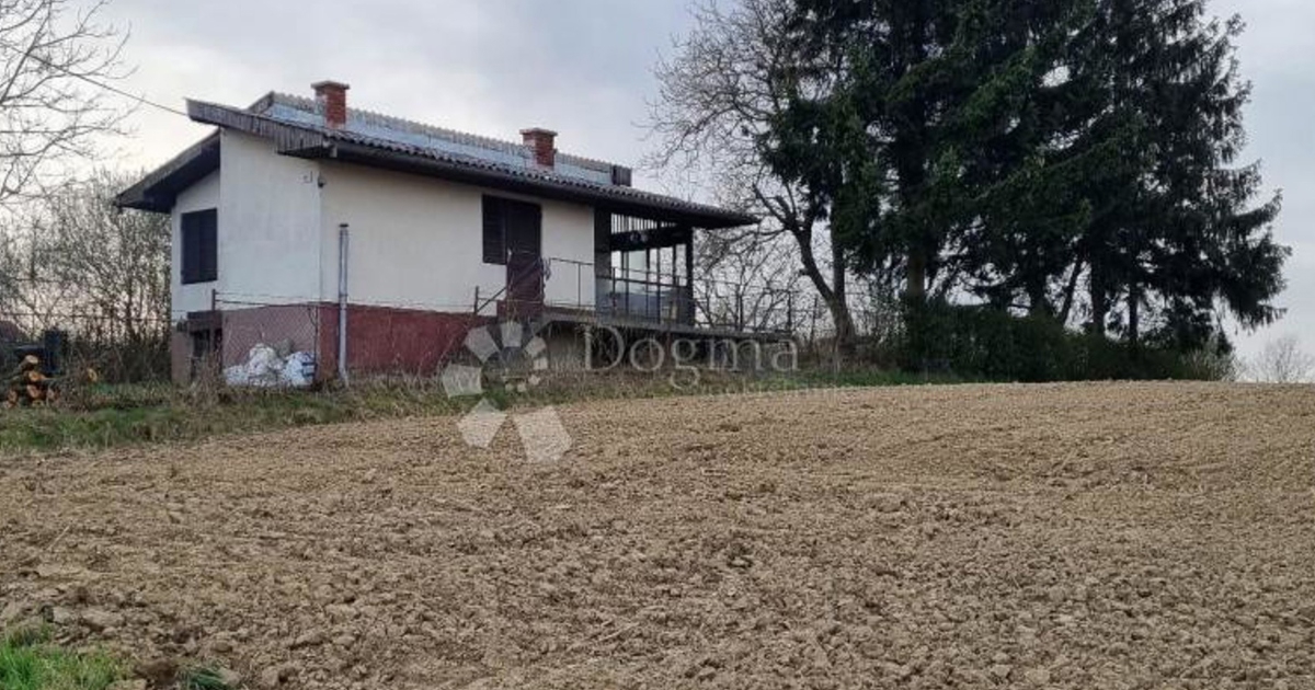 Top oglasi za nekretnine: Vikend kuća s velikom okućnicom u Kloštar Ivaniću