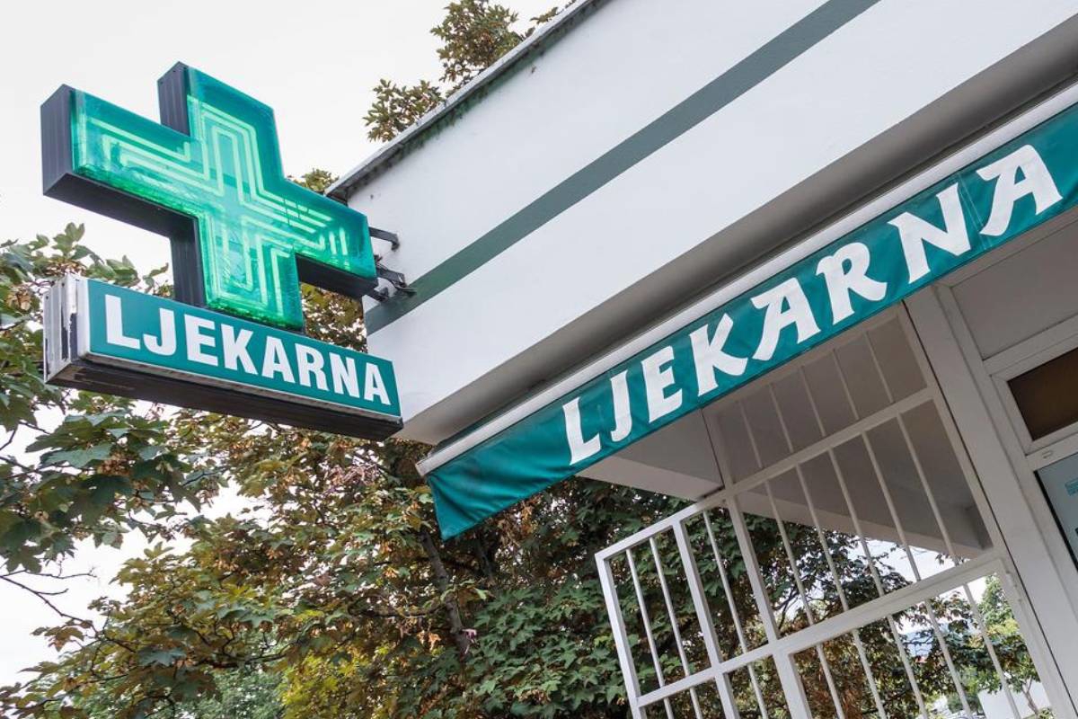 Naoružani muškarac opljačkao ljekarnu usred dana u Zagrebu
