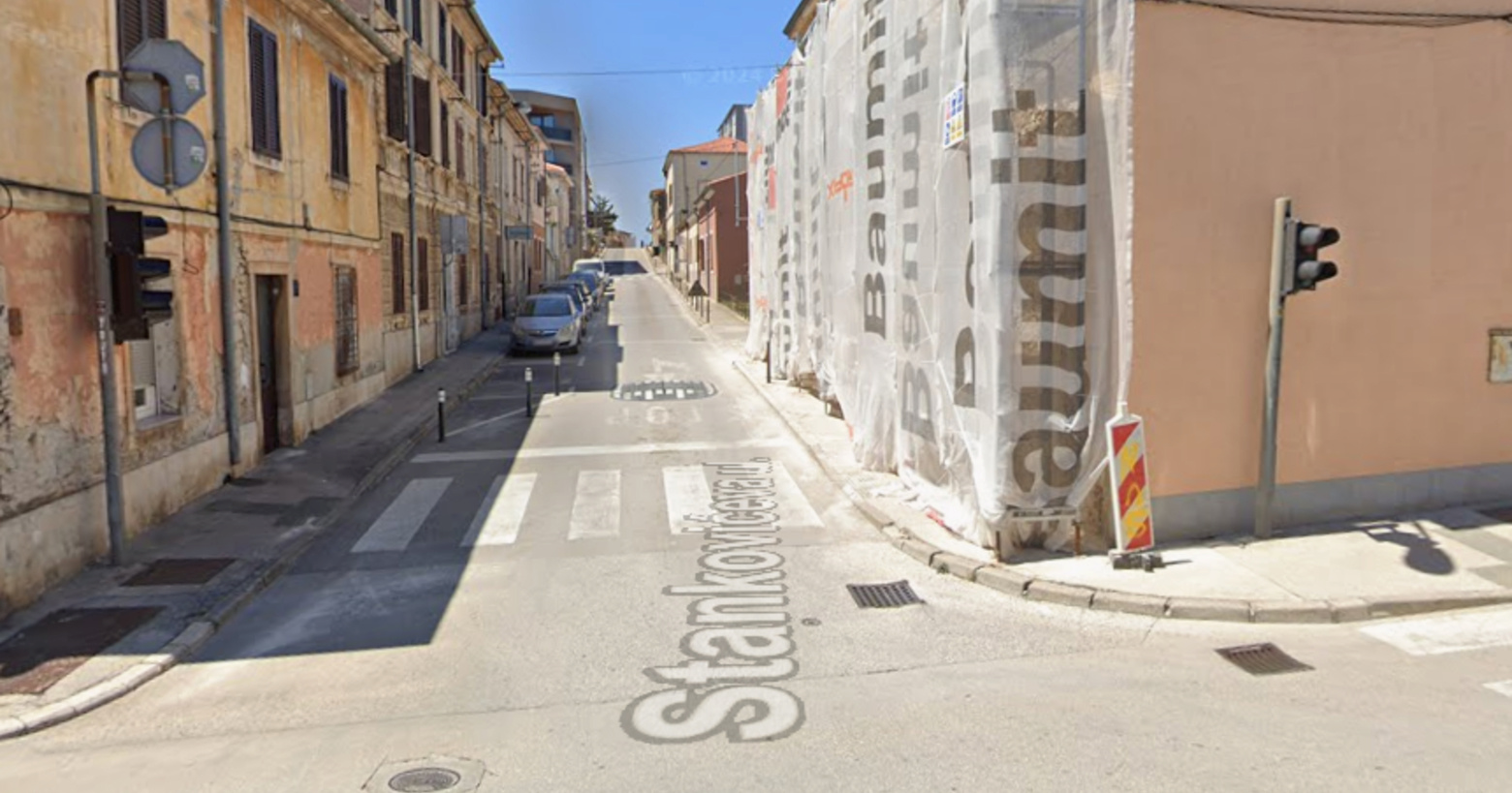 Vozač u Puli udario pješakinju i pobjegao. Policija traži svjedoke