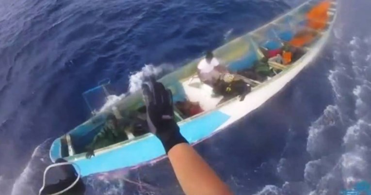 VIDEO Tinejdžerica tri tjedna plutala u čamcu kod Kanarskih otoka, preživjela je