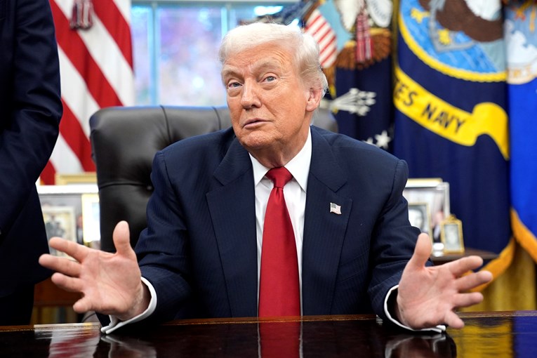 Trump: Zelenski će morati prihvatiti naš mirovni plan. Morat će mu se svidjeti