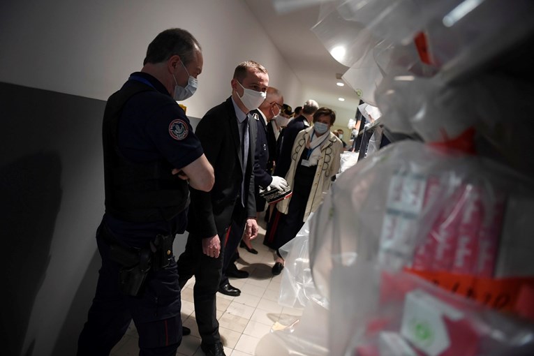 Francuska će na aerodromima testirati putnike iz rizičnih područja