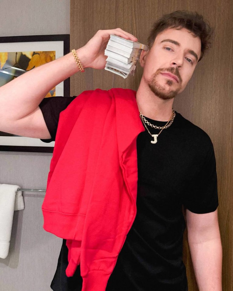 MrBeast (koji je milijarder): "Trenutačno sam u minusu, posuđujem novac"