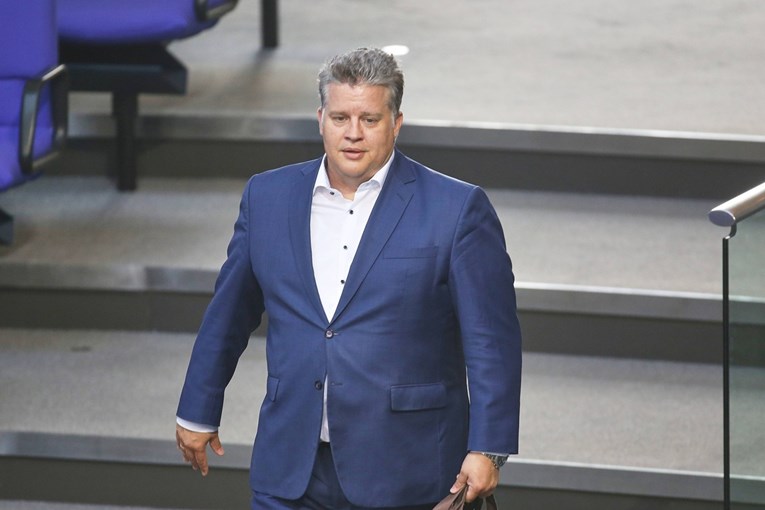 Njemački državni tajnik umro u 52. godini. Srušio se na skijanju u Austriji