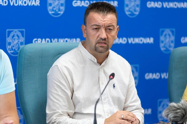 Vukovarski DP prozvao Pavličeka: "Nema rezultata, a surađuje sa SDSS-om"