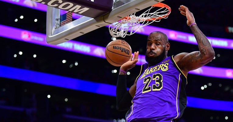 LeBron zabio tricu s loga, pogledajte Dončićevu reakciju