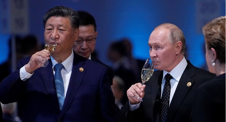 Xi rekao Putinu da Kina i Rusija uvijek idu 'ruku pod ruku'