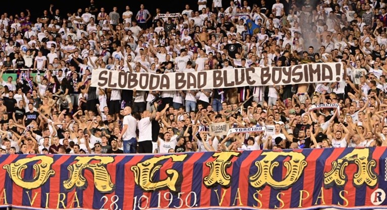 Torcida digla poruku podrške BBB-ima. Ostatak Poljuda: "Gazi Purgere, Je*eš Dinamo"