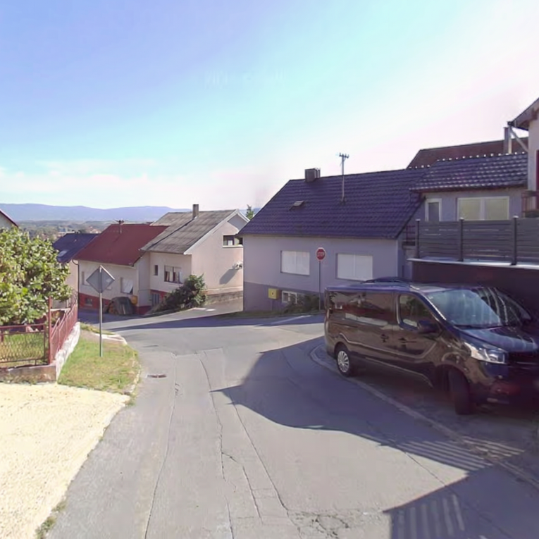  Vozačica u Požegi udarila dijete pa pobjegla