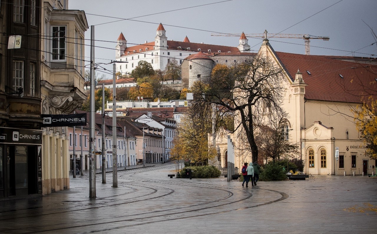 Slovačka nakon više od mjesec dana otvara dućane i uvodi restrikcije za necijepljene