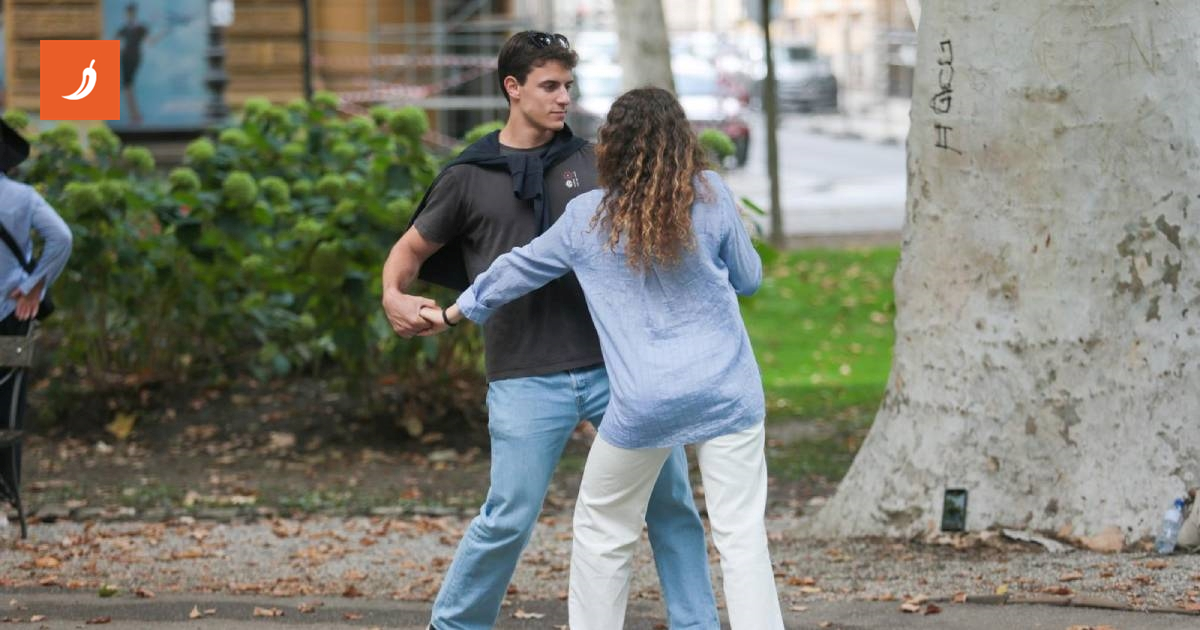 Fotka dana: Mladi par zaplesao u centru Zagreba