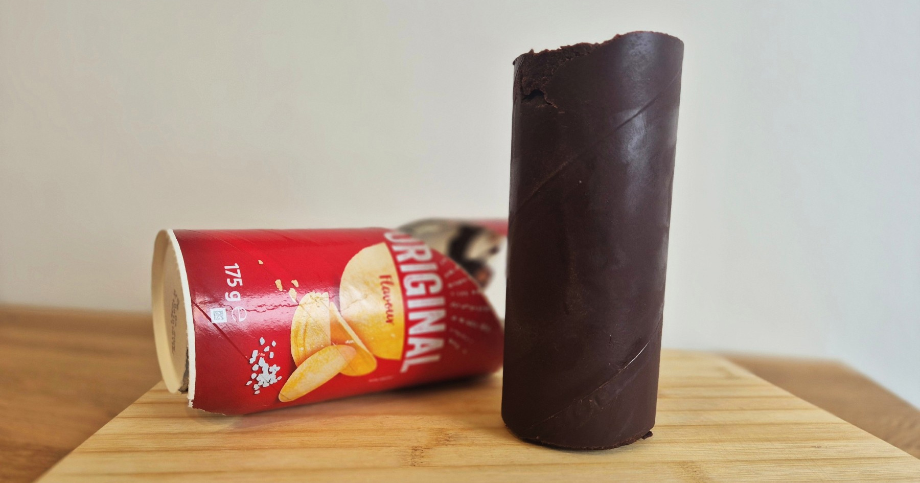 Isprobali smo viralni čokoladni čips iz tube: Jednostavno za napraviti, ali…