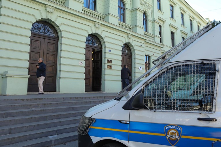 Muškarac u Osijeku optužen za silovanje 29-godišnjakinje